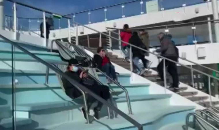 Karantinaya alınan yolcu gemisinden ilk görüntüler