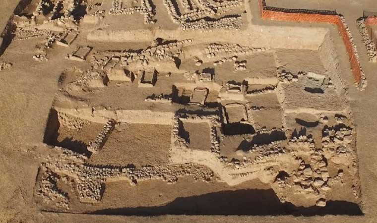 Ege Üniversitesi'nin “Kurban Edilmiş Çocuk Kalıntıları” keşfi Artnews listesine girdi