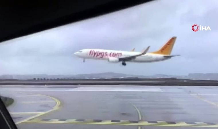 Uçağın pistten çıkma anı kamerada