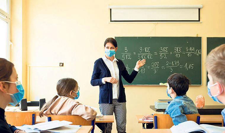 2 gün önce duyurulan yüz yüze eğitim programı değiştirildi