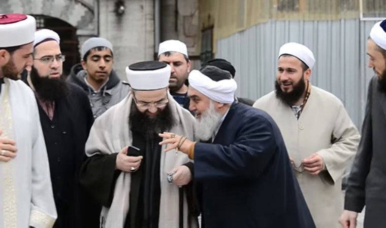 İsmailağa'da 'Atatürk' tartışması: Cübbeli 'caiz değil' deyince...