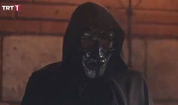 TRT dizisinde İstiklal Marşı şairine ağır gönderme