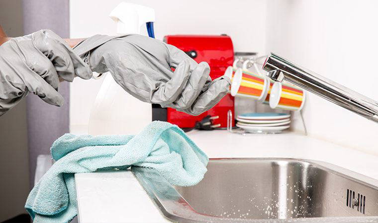 Lavabo açıcı kullananlar dikkat! Kör olabilirsiniz