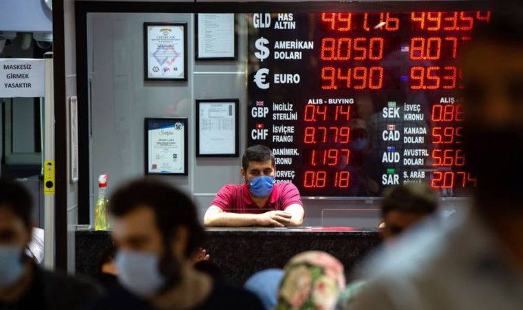 Türk Lirası neden diğer para birimlerinin aksine dolara karşı düşüyor?