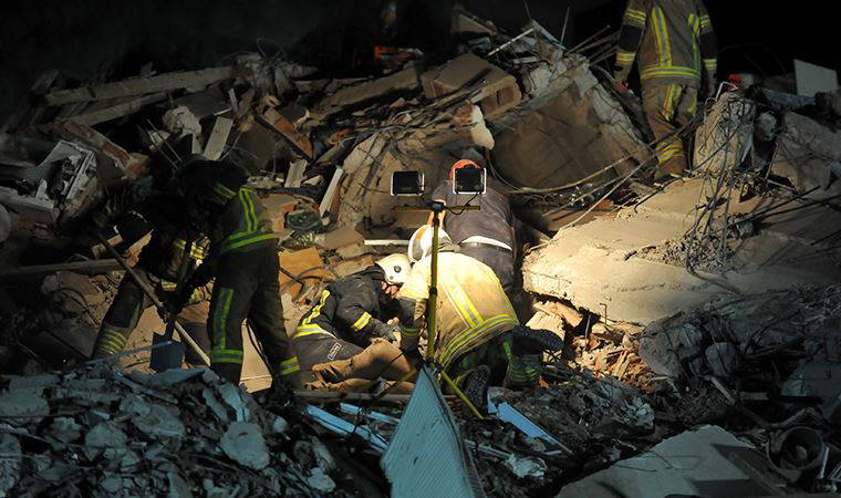 İzmir’de 16 yaşındaki İnci ve köpeği kurtarıldı