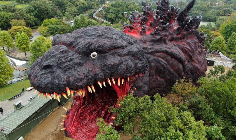 Dünyanın ilk gerçek boyutlu Godzilla parkı Japonya'da açılıyor