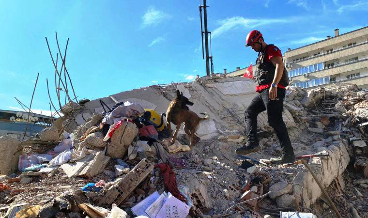 17 Ağustos 1999’da enkazdan çıkarılmıştı, İzmir depreminde can kurtardı