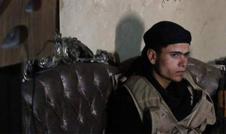 SETA, çocuk silahlı milislere yer verdiği raporunu yayından kaldırdı