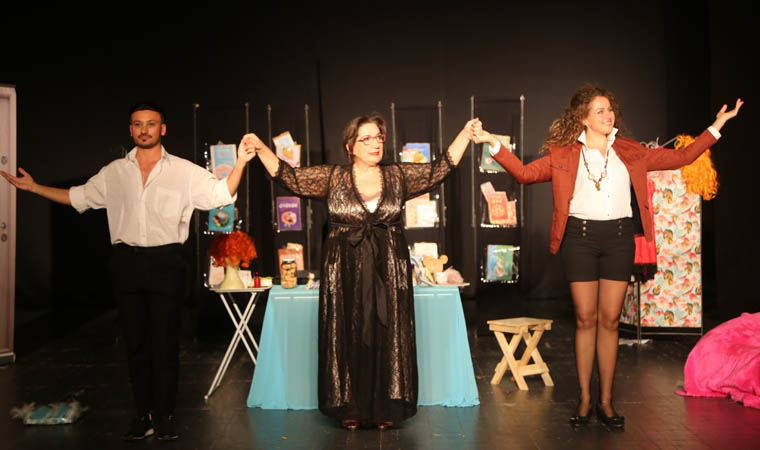 Füsun Demirel, ‘Şişman Güzeldir’ ile Maltepe’de sahne aldı