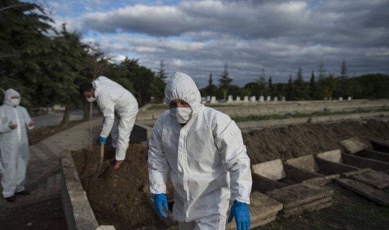İstanbul'da koronavirüs definleri görüntülendi
