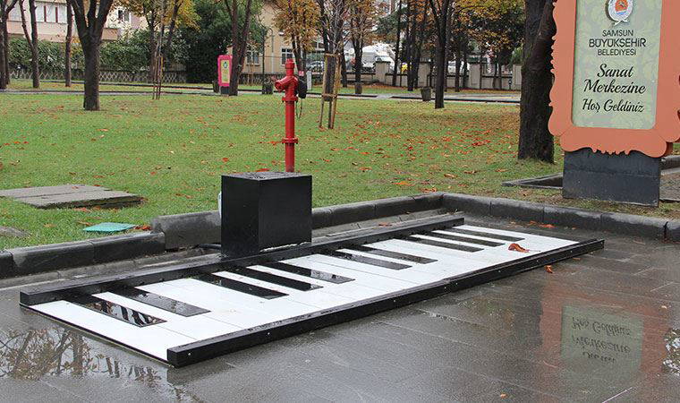 Bu ezginin piyanisti ‘yağmur’