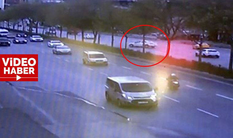 İstanbul’un göbeğinde feci zincirleme kaza kamerada