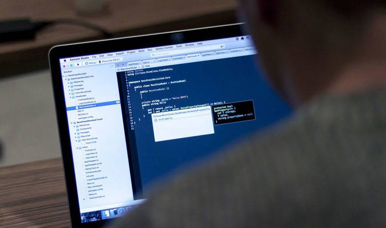 Bilgisayarlar neden gözlerimizi yoruyor?