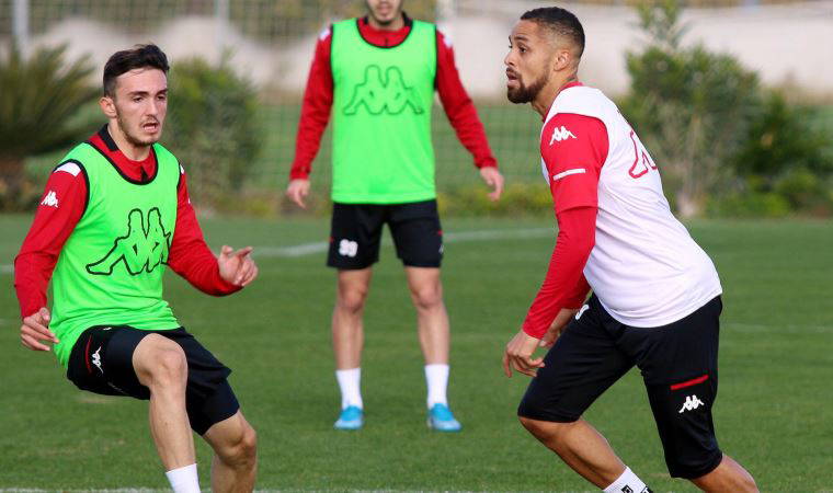 Antalyaspor'da Yanal rüzgarı