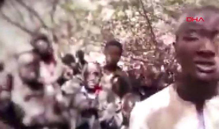 Terör örgütü Boko Haram esir aldığı yüzlerce öğrencinin görüntülerini yayınladı