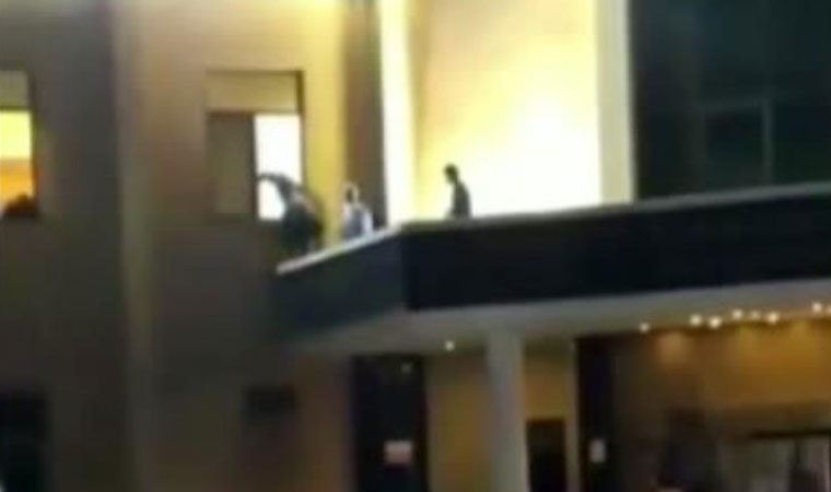 Gaziantep'te hastanedeki patlamanın etkisiyle yaşanan dehşet kamerada