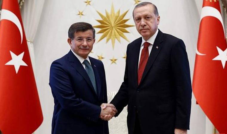 Davutoğlu'ndan dikkat çeken Erdoğan açıklaması: Dünyanın dikkatini çeken Erdoğan yok