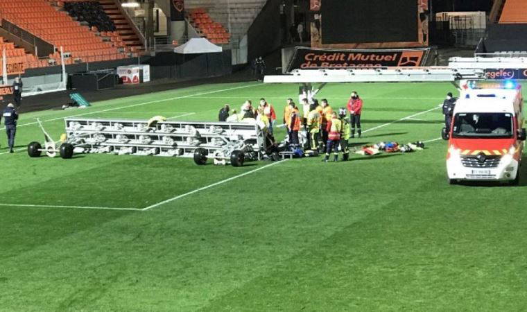 Statta aydınlatma rampası çöktü 1 görevli öldü