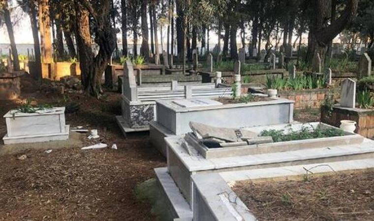 Antalya'da mezarlara zarar veren şüpheli tutuklandı: 'Morali bozuk olduğundan' yapmış