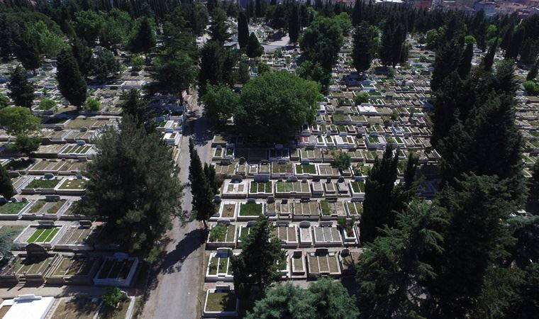 İstanbul'da mezar karaborsası; 2 milyon liraya mezar yeri satıyorlar