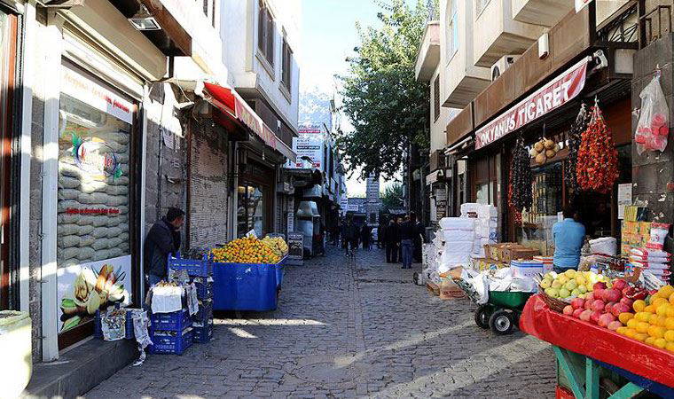 İşyeri kapanan esnafın kazancı yok, borcu çok icralar iflasa sürüklüyor