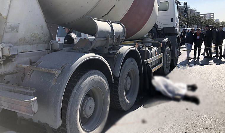 Esenyurt'ta beton mikserinin çarptığı kişi öldü