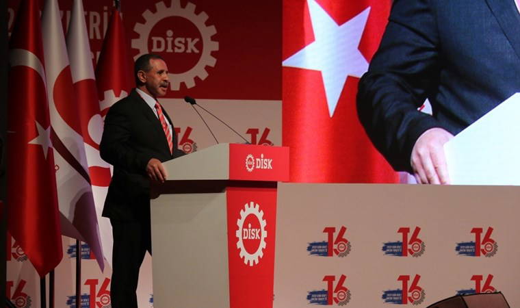 DİSK Genel Sekreteri Cafer Konca: Bıçak kemikte...