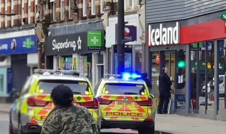 Avrupa'da peş peşe bıçaklı saldırı