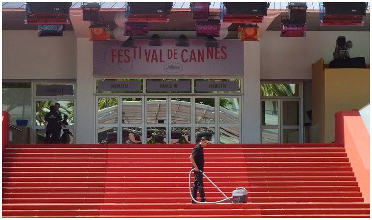 Cannes'da koronavirüs endişesi