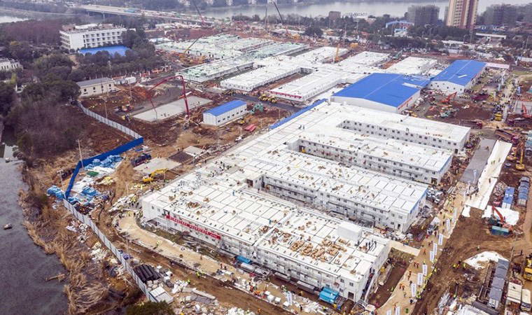 Vuhan'da koronavirüsüne karşı 1 haftada hastane inşa edildi