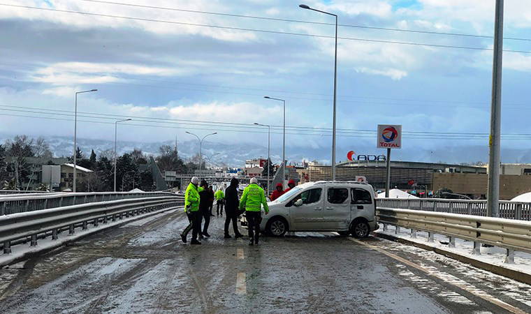 Sakarya'da  9 araç birbirine girdi