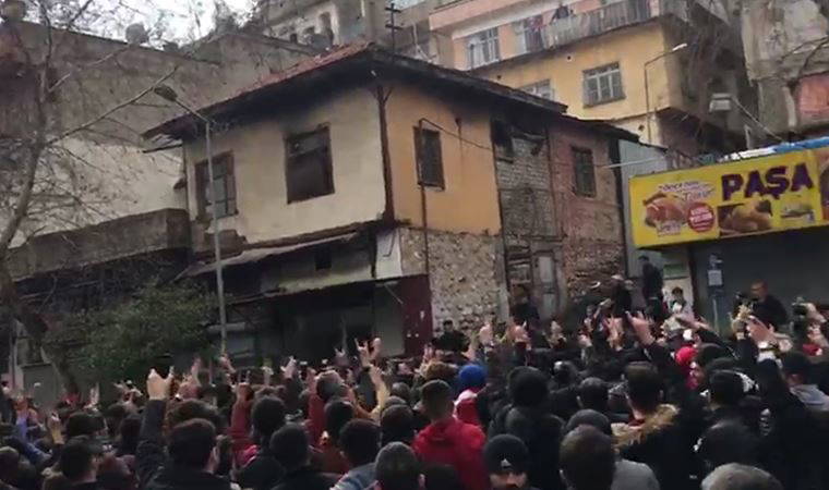 Maraş'ta Suriyelilerin iş yeri ve evlerine saldırı