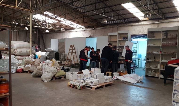 İzmir'de sahte dezenfektanlara polis baskını