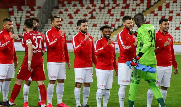 Antalyaspor'dan koronavirüs açıklaması