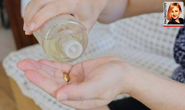 Kolonya veya maske yazdırmaya gelen var