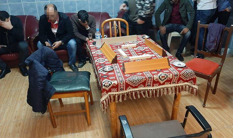 Hamamda şaşkına çeviren görüntüler! Suçüstü böyle yakalandılar