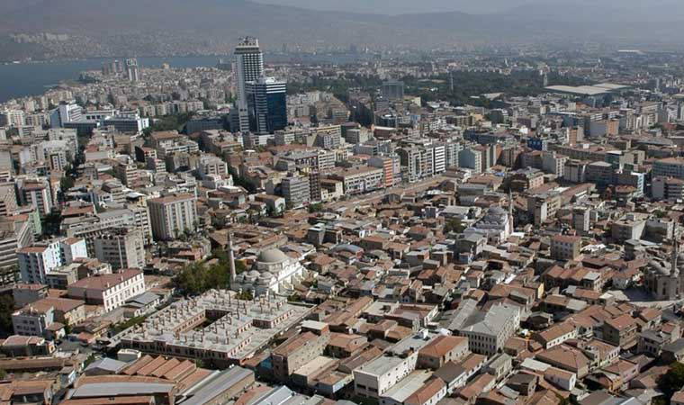 İzmir'de Kemeraltı Tarihi Kent Merkezi UNESCO Dünya Mirası Geçici Listesi’ne kabul edildi