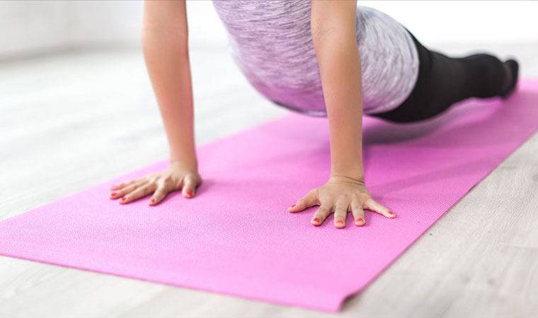 Evde vücudu zinde tutmak için 7 temel egzersiz önerisi