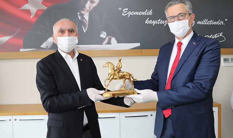 Korona günlerinde yüz güldüren toplu sözleşme