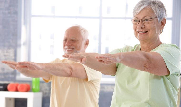 60 yaş üstü bireylerin evde yapabileceği egzersizler