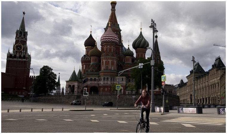 Rusya ekonomisi nisanda yüzde 12 küçüldü