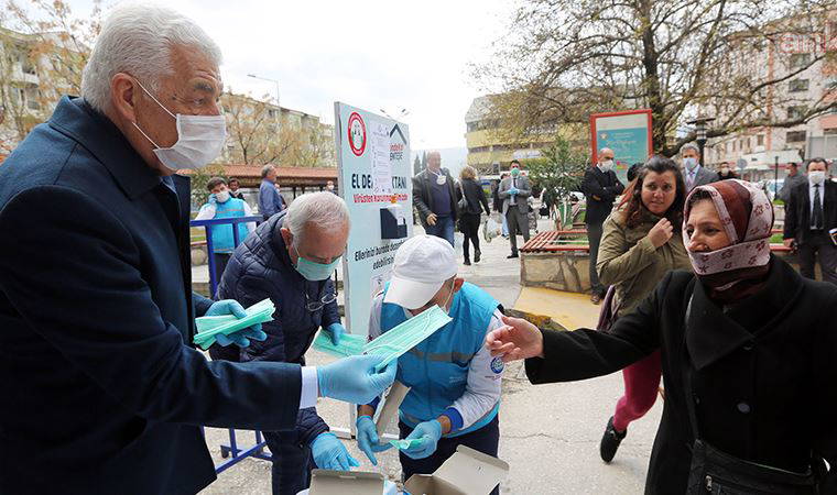 Muğla Büyükşehir Belediyesi, 375 bin ücretsiz maske dağıttı