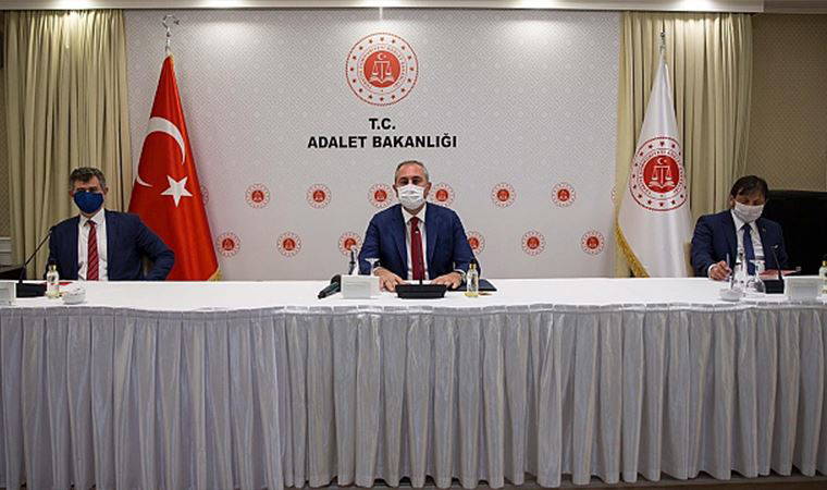 Adalet Bakanlığı’nda ‘baro yasası’ pazarlığı