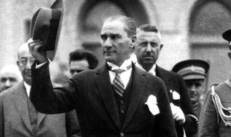 Hız kesmeden 'Atatürk' ismini silmeye devam ediyorlar