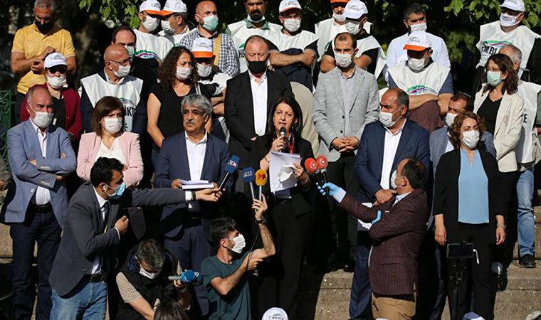 HDP, 'Darbelere Karşı Demokrasi' yürüyüşünü sonlandırdı