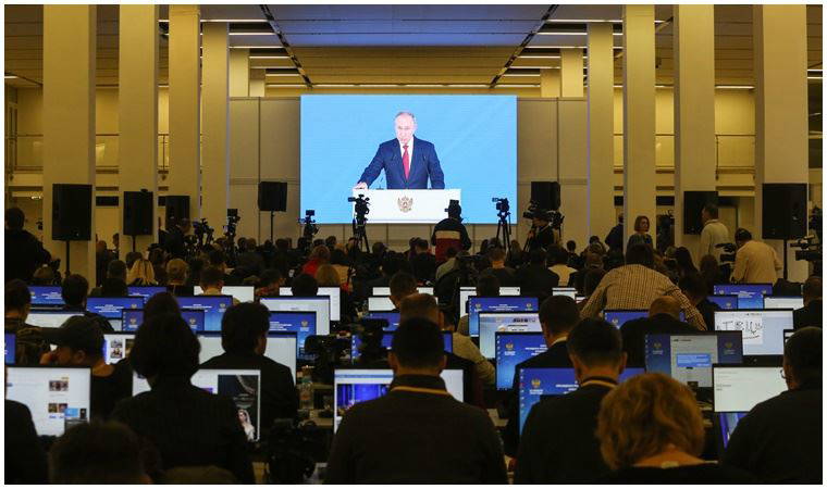 Putin'i 2036 yılına kadar iktidarda tutacak referandum süreci başladı
