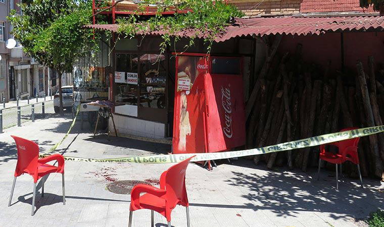 Kadıköy'de simit fırını çalışanı defalarca bıçaklandı!