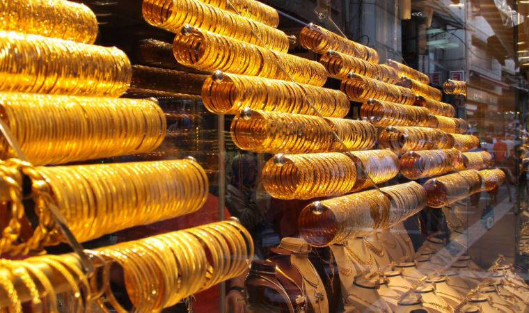 Yurttaş kredi çekip altın almaya başladı