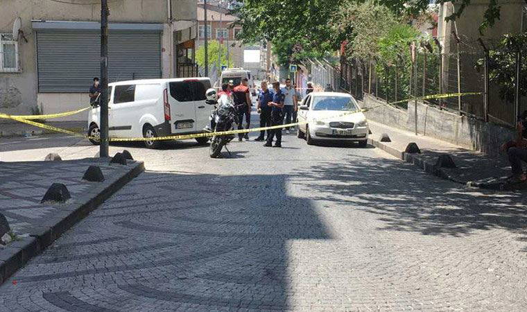 Bağcılar'da polise silahlı saldırı: 1 polis şehit oldu, 1 polis yaralı