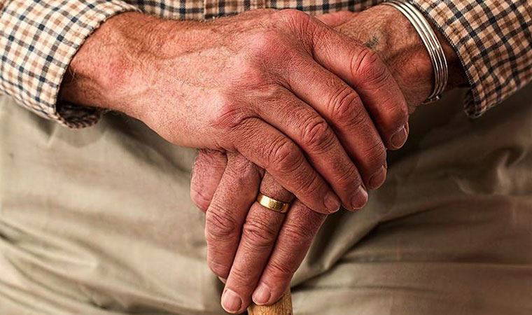 Uzmanından 'sarı nokta hastalığı' uyarısı!